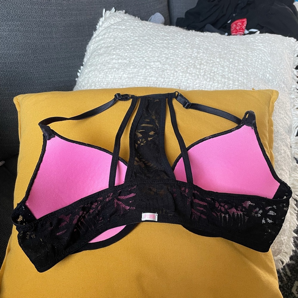 Vs pink bra - Picture 2 of 2